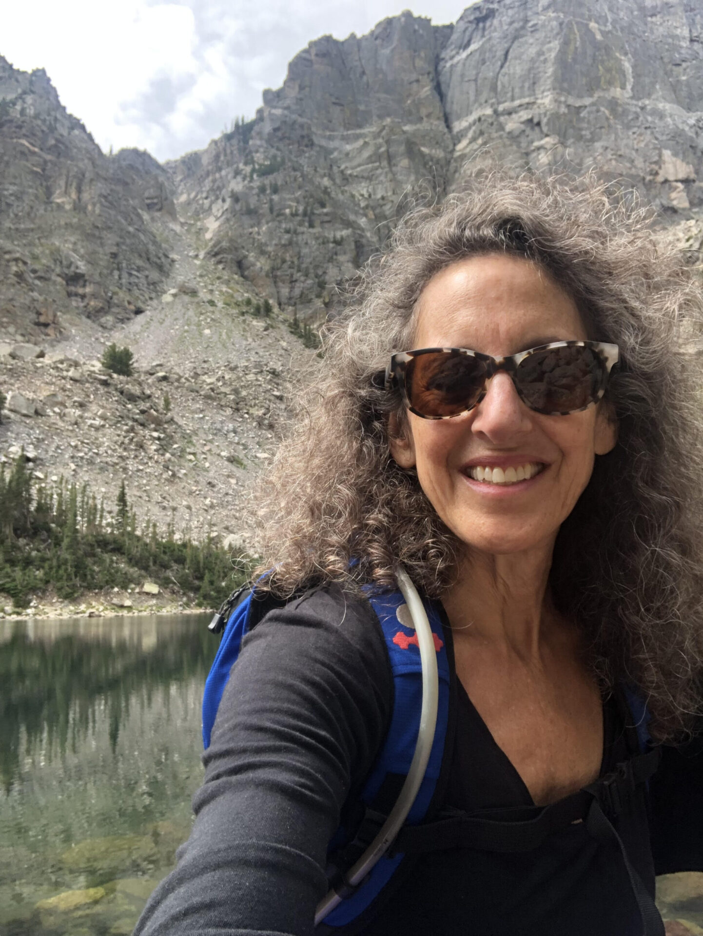 Zayo Mitarbeiter teilen ihre Gedanken zum Pride Month 4 Stacy Emerald Lake scaled 1